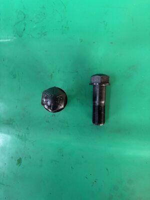 М30X2X90 рельсовый болт экскаватора / TBM30X2X90 рельсовый болт