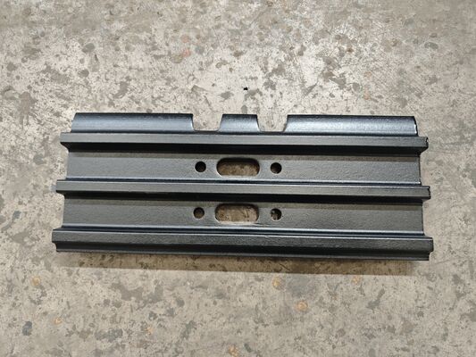 FL4 Гусеничная лента с тройным грунтозацепом, шаг TG140D-8.5-400