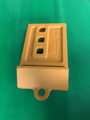 2530069 Отливная половинка стрелы Край 3 отверстия 966G 966H 966M 972G