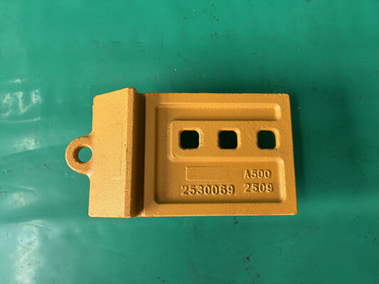 2530069 Отливная половинка стрелы Край 3 отверстия 966G 966H 966M 972G