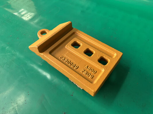 2530069 Отливная половинка стрелы Край 3 отверстия 966G 966H 966M 972G