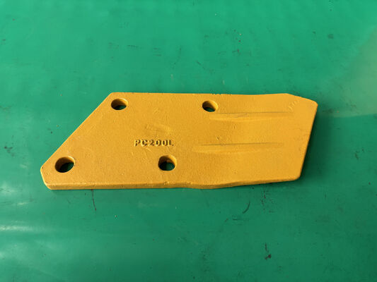 205-70-74180L PC200 Левый боковой нож