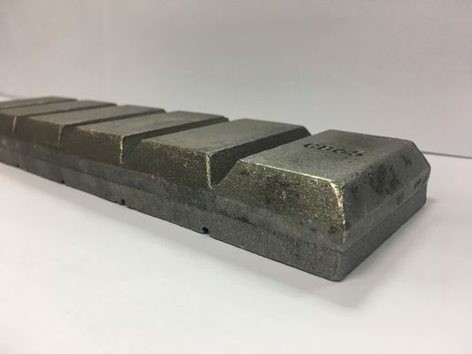 Изнашиваемая часть шоколадного блока CB100 240×100×23 мм Компонент защиты от износа тяжелого оборудования 3,9 кг